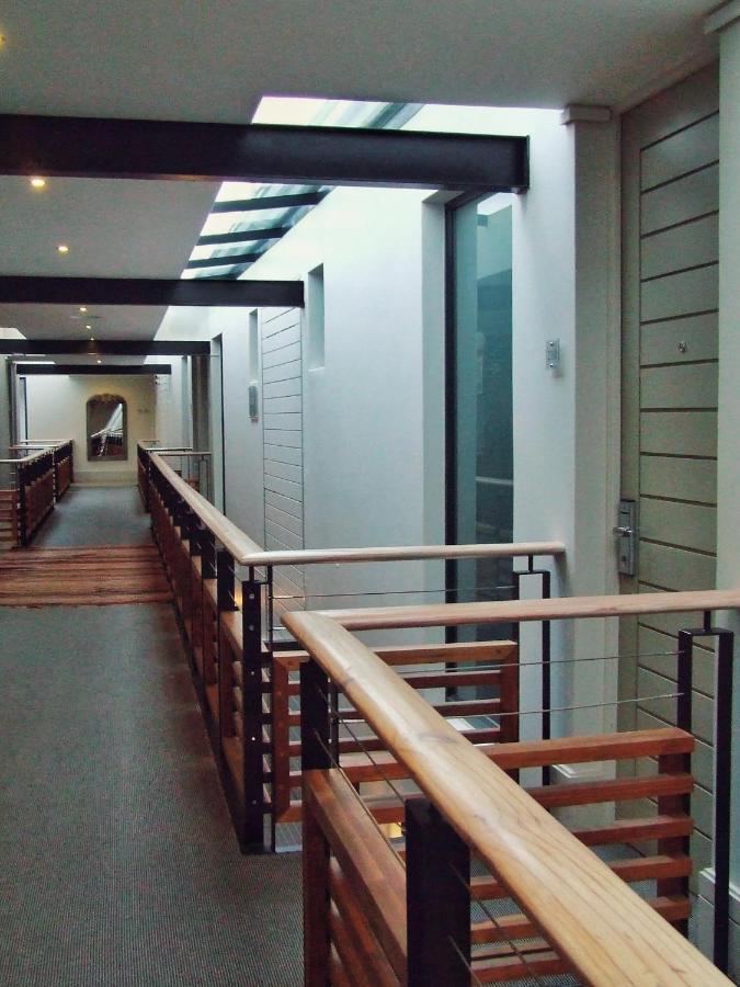 210 Gallery Luxury Studio Apartment Книсна Екстер'єр фото
